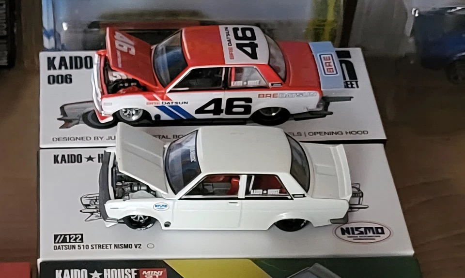 Juego de 2 Street Racer Kaido House #006 y #122 Datsun 510 1:64 Foto 1 de 1