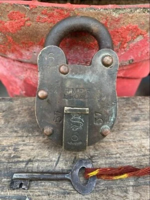 古董黄铜 F.M.E.R Broach 6 杠杆稀有锁带钥匙工作 4 x 2.5 英寸 — 第 1/4 张图片