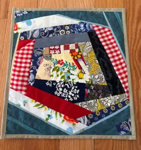 Topper da tavolo con pezzi toppati, luminoso 13,5 x 12 nuovo fatto a mano - Foto 1 di 7