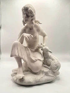 VINTAGE DRESDEN FIGURINE PORCELAIN Woman W/ Sheep Very Beautiful Piece - GERMANY - Picture 1 of 9