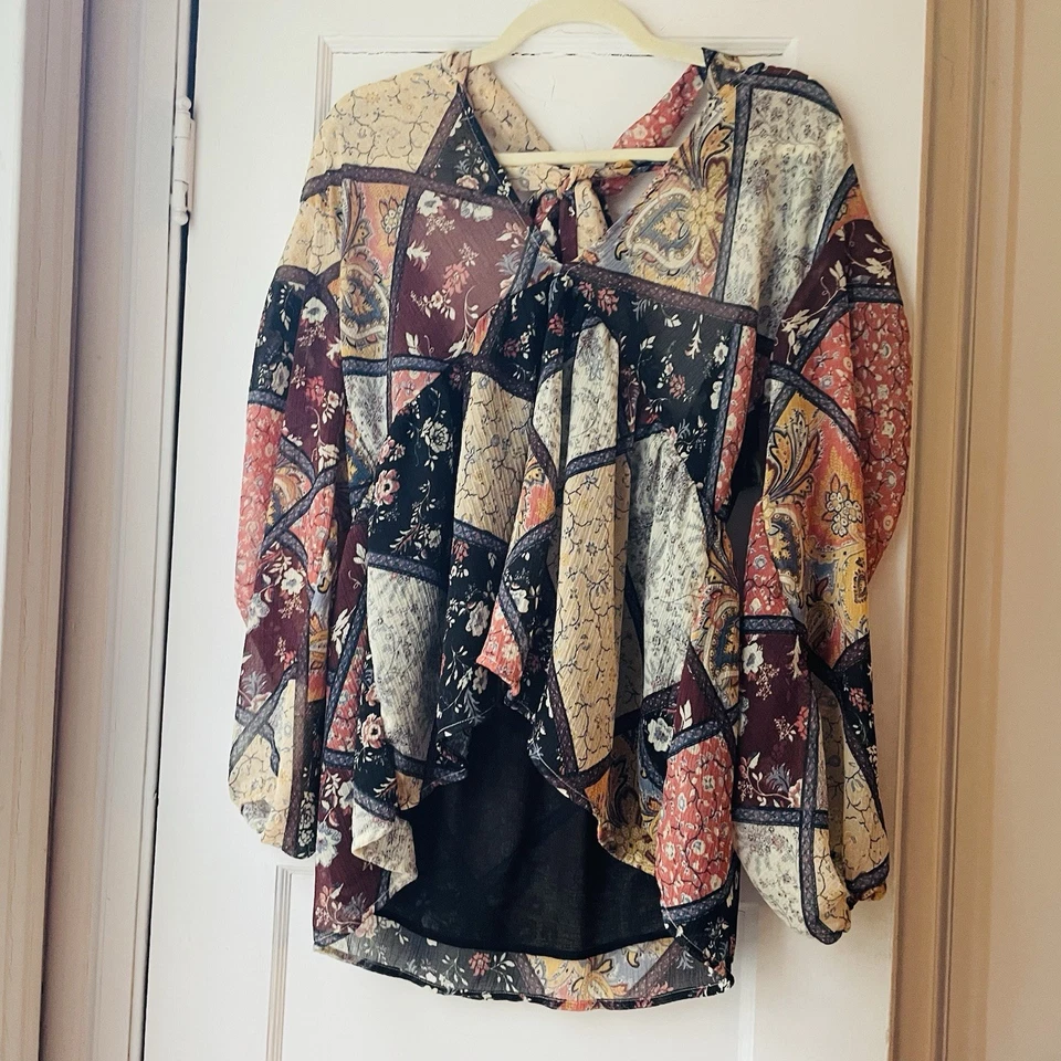 Женский топ American Eagle M богемное лоскутное одеяло прозрачное покрытие кукла крестьянская струящаяся - Изображение 1 из 4