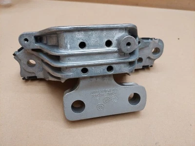 Vauxhall Astra K Front Engine Mount Bracket 39193446 1.4 Turbo 2019-2022 Genuine - Image 1 of 4