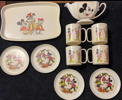 Juego de té infantil vintage de plástico Mickey Mouse con bandeja Foto 1 de 4