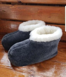 LOW MEN’S SLIPPERS BOOTS WITH MERINO WOOL IN VELVET PLUSH, GREY SOLID-COLORED - Picture 1 of 1