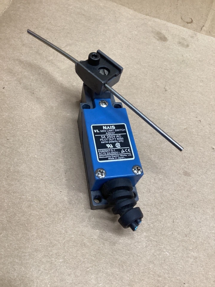 Концевой мини-переключатель MATSUSHITA ELECTRIC AZ8107 VL #108L32 - Изображение 1 из 1