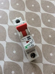 MOELLER XPOLE PLSM-B10-DW 10 AMP SINGLE POLE type B CIRCUIT BREAKER PLSM-B10 - Picture 1 of 4