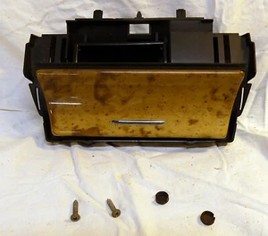03-08 Jaguar S-Type Center Console Ash Tray Wood Panel w/ screws and covers - Bild 1 von 6