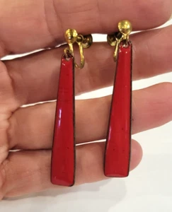 Vintage Smalto Su Rame Rosso Pendenti Lunghi Vite Retro Non Orecchini a Bottone - Foto 1 di 4