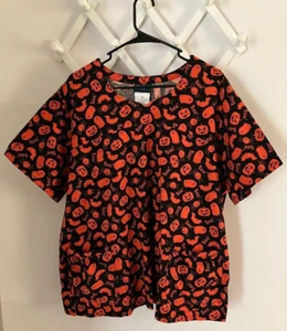 Halloween Womans Nurse Scrub Caregiver Medical Shirt Ghost Pumpkin Spider Bat 3X - Picture 1 of 9