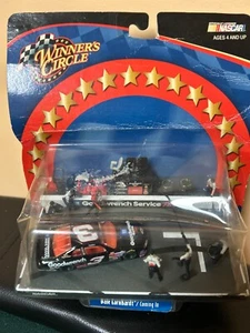 2002 Winner's Circle Dale Earnhardt Coming In Pitstop - Picture 1 of 3