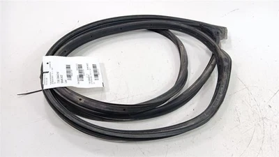 Резиновое левое уплотнение для двери переднего водителя Buick Encore 2016 2017 2018 2019 - Изображение 1 из 4