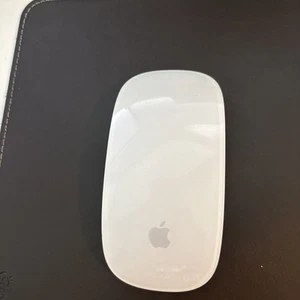 Apple Magic Mouse 2 MLA02LL/A A1657 EMC 2923 - Picture 1 of 5