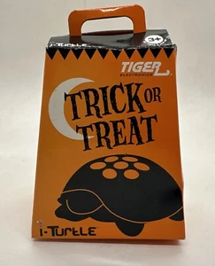 Burger King Hasbro Tiger I-Turtle Hummel Trick or Treat Spielzeug Kartonschaden - Bild 1 von 7