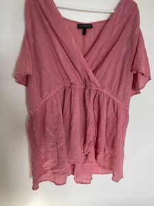 Lane Bryant Pink Sparkle Stripes Short Sleeve Gauzy Womens Size 24 - Picture 1 of 5