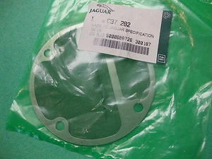 0102(2200)Z1 Jaguar Six Cylinder Head Breather Housing Screen - Picture 1 of 2
