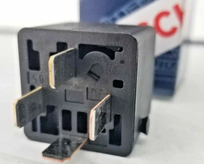 Relé de bomba de combustible Bosch para BMW 733i 840Ci 850Ci 850i E23 E24 E28 E30 Bavari M3 M6 Foto 1 de 4