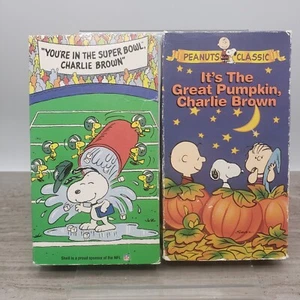 You're In The Super Bowl and It's The Great Pumpkin Charlie Brown VHS Lot - Picture 1 of 10