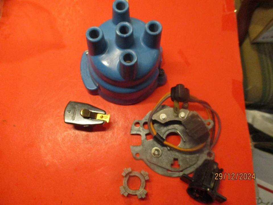 FORD MUSTANG-PINTO-CAPRI 2.3L 1975-1976-TAPA DISTRIBUIDOR-ROTOR-RECOGIDA-REUCTOR Foto 1 de 4