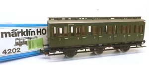 Märklin H0 4202 DB-Abteilwagen B3, grün, 2. Klasse, KK   Y31 - Bild 1 von 1