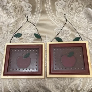 Juego de 2 colgantes de pared de manzana rústicos - Imagen 1 de 4