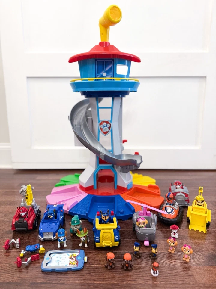 Torre de vigilancia Paw Patrol My Size 18 cachorros y 7 vehículos sonidos y luces giratorias Foto 1 de 4