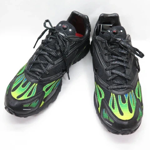 Preços baixos em Nike Supreme x Zoom Streak Spectrum Plus Habanero