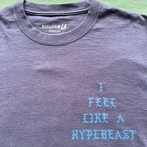 DreamQrew Qias Omar T-Shirt I Feel Like A Hypebeast Gr. M Streetwear blau auf blau - Bild 1 von 12
