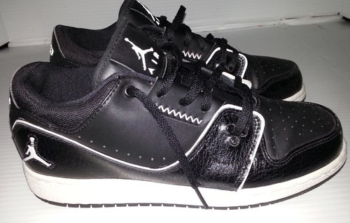 Scarpe da ginnastica Nike Jordan Low BG 1 volo 2 ragazzo giovane taglia 6 nere #654952 101