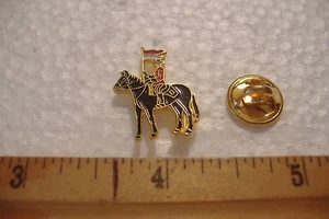 ~POLICÍA MONTADA REAL CANADIENSE~CABALLO INDIVIDUAL~PIN TIE-TAC~ - Imagen 1 de 2