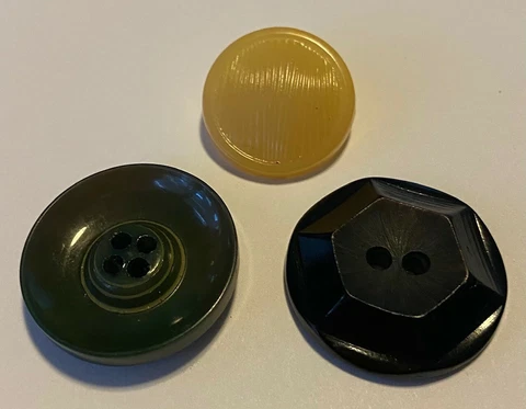 Celluloid buttons black green yellow art deco vintage 7/8" 1 1/8" Cover