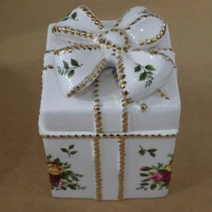 Vintage Royal Albert Old Country Roses 1962 caja baratija con tapa caja de regalo paquete - Imagen 1 de 8