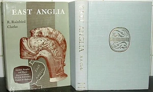 EAST ANGLIA R Rainbird Clarke ARCHAEOLOGY Ancient People and Places 1st Ed illus - Bild 1 von 1