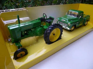 John Deere 1963 1/16 110 & 2013 X320 Lawn & Garden Tractor Set 50TH Anniversary - Picture 1 of 13