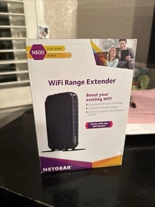 Netgear N600 WiFi Range Extender Dual Band Range do 600 MBPS z 4 portami - Zdjęcie 1 z 7
