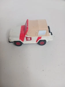 Giocattolo Jurassic Park Jeep Burger King 2013 - Bianco Universal Studios da collezione - Foto 1 di 8