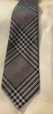 Corbata Turnbull & Asser negro blanco y rojo glen patrón de pata de gallo o pata de gallo Foto 1 de 4