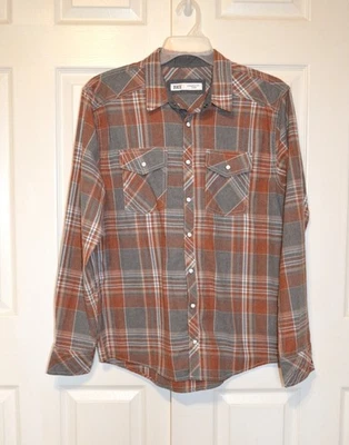 Camisa de franela BKE con hebilla ajuste atlético para hombre L marrón y gris blanco a cuadros frente a presión Foto 1 de 4