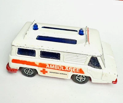 VINTAGE 1970s 1/43 CORGI MOTORWAY AMBULANCE DIE-CAST TOY GREAT BRITIAN DIORAMA - Image 1 of 4