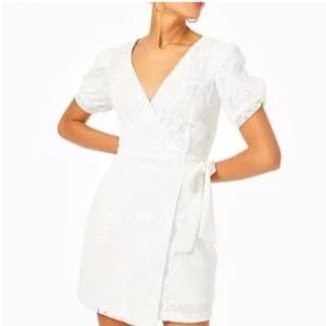 Lilly Pulitzer Mujer Blanco Encaje Envolvente Jasleen Mameluco Vestido Talla XS NUEVO SIN ETIQUETAS - Imagen 1 de 6