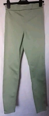 M&S Ladies Pale Jaden Jeggings. Size 18 Reg. High Rise. Stretchy. New with tags. - Image 1 of 4