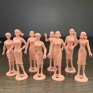Lot of 8 Female Vintage Teenettes MPC Portugal Pink Plastic Dollhouse Figures - Picture 1 of 7