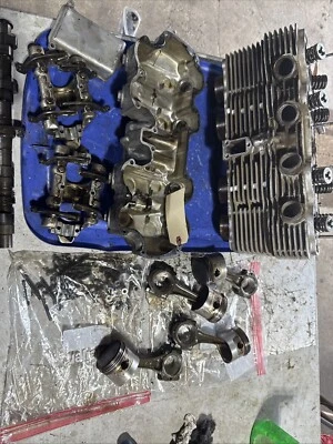 Honda CB750F Super Sport 1979 cabezal completo, válvulas jarras juego de pistones Foto 1 de 4