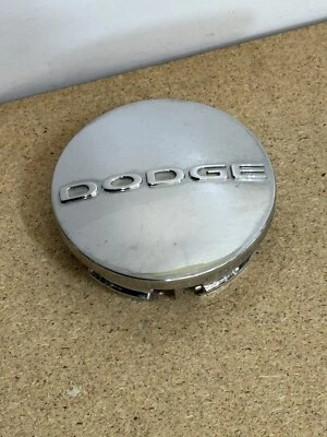 OEM 2011-2023 CARGADOR RUEDA BUJE CUBIERTA CENTRAL TAPACUBOS 1SK35TRMAA Foto 1 de 4