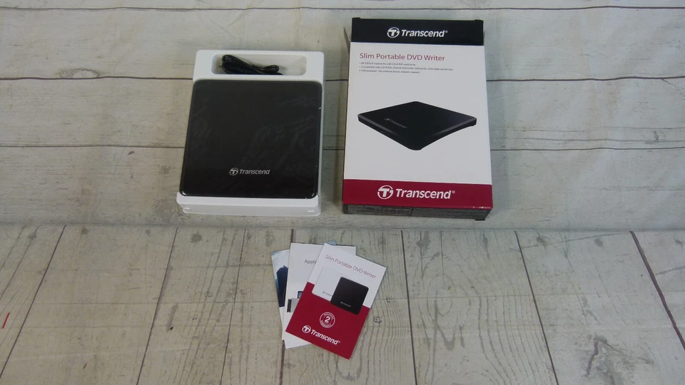 Grabadora de DVD portátil Transcend extra delgada TS8XDVDS-K negra Foto 1 de 4