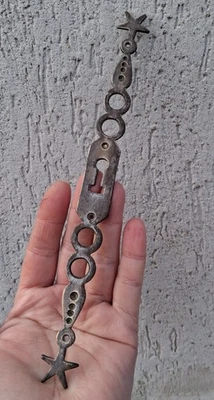 ANCIENNE ENTRÉE DE CLÉ SERRURE DE MEUBLE en bronze ou laiton    N°121D - Photo 1/4