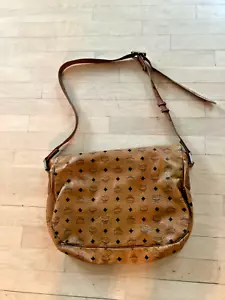 AUTH MCM LARGE MESSENGER BAG COGNAC VISETOS LEATHER DETAIL ADJ STRAP GERMANY - Picture 1 of 24