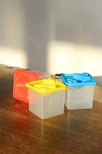Set of 3 Square Paint Pots in Red, Yellow and Blue - great for painting! - Picture 1 of 5