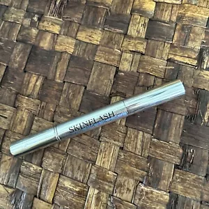Dior Skinflash Radiance Booster Pen # 045, 0.05 oz, NWOB - Picture 1 of 1