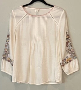 Caslon Ivory Embroidered Peasant Blouse Boho Size Extra Small Front Pleats Top - Picture 1 of 9