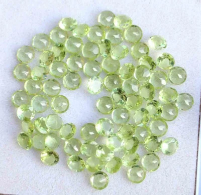 AAA Quality Green Peridot Loose Gemstone Round Shape 19.60 CT 4 mm - Image 1 of 3